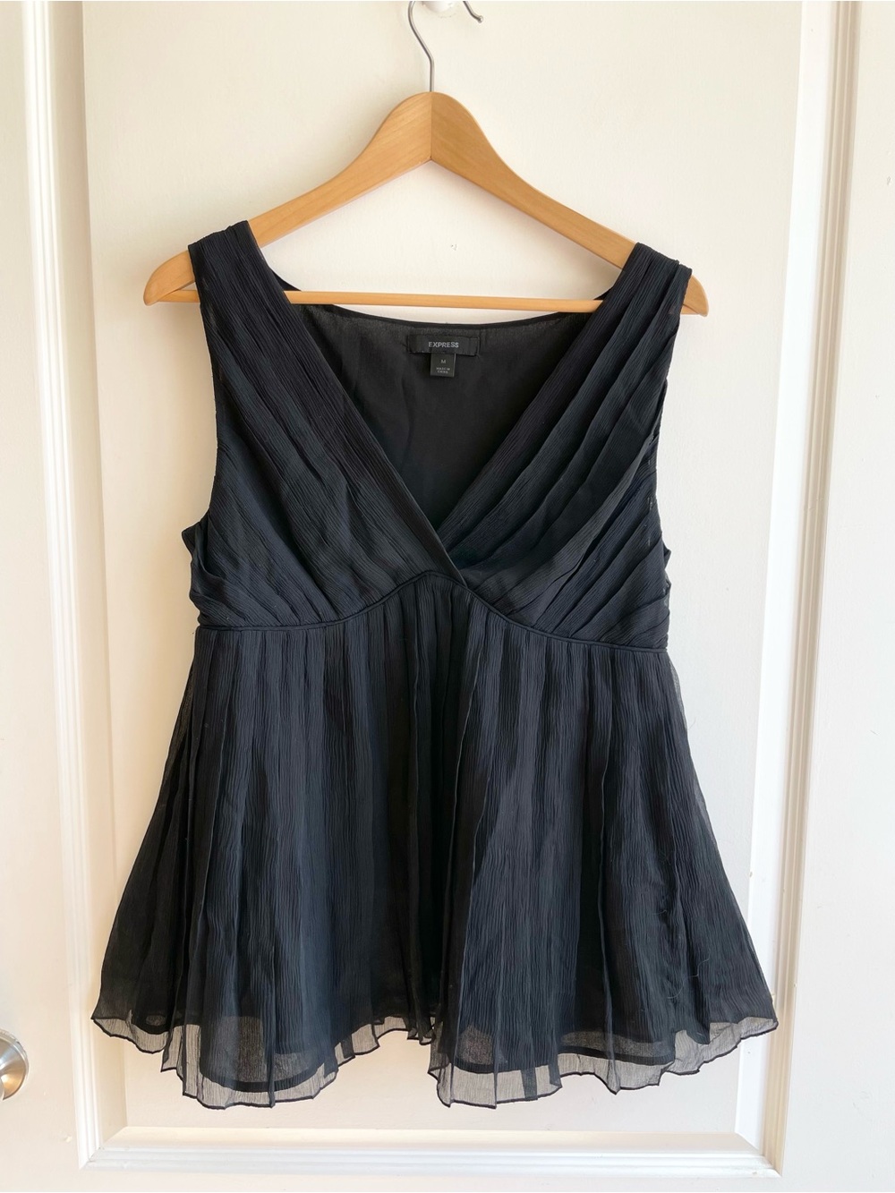 Vintage Y2K Express 100% Silk Babydoll Pleated Top M Blair Waldorf Gossip Girl